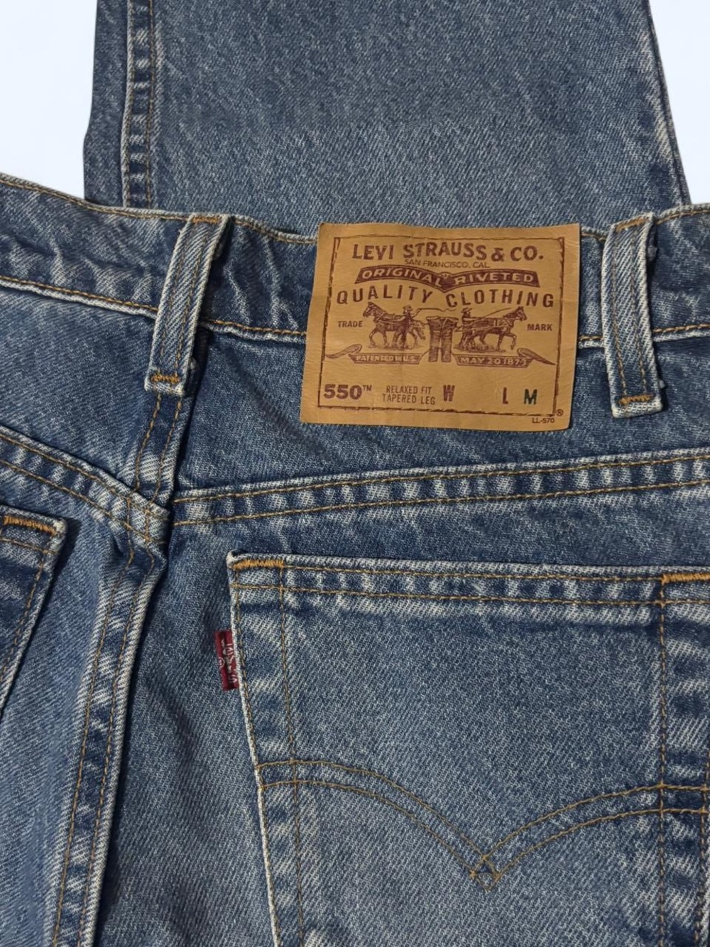 Levi's 550 Relaxed Fit Jeans - Light Blue Denim